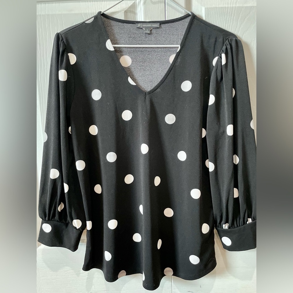 Adrianna Papell 3-quarter length sleeves, stretchy, polyester material